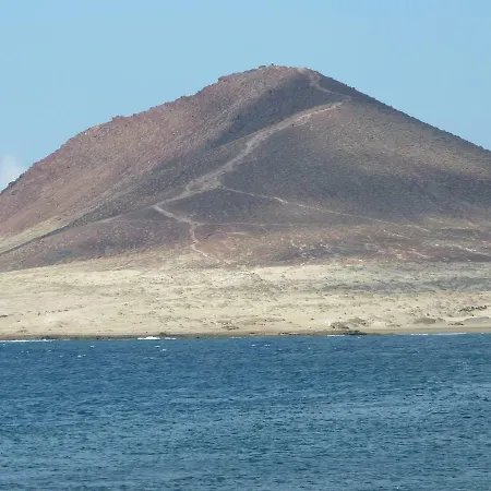 Suncanarias Pika 3dr El Medano (Tenerife)